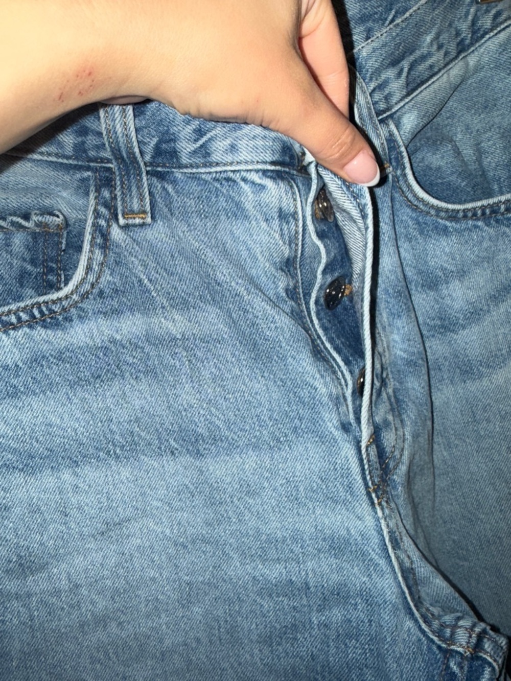 Everlane The 90s Cheeky Jean - Picture 7 of 13